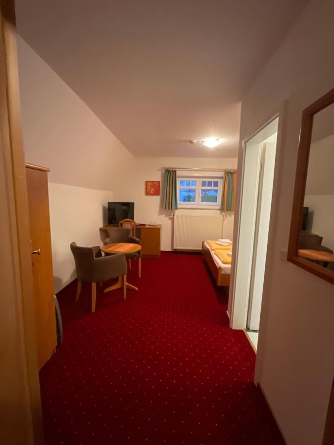 Gaststaette & Pension Waldschloesschen Обергоф Екстер'єр фото