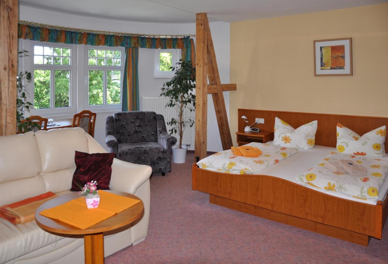 Gaststaette & Pension Waldschloesschen Обергоф Екстер'єр фото